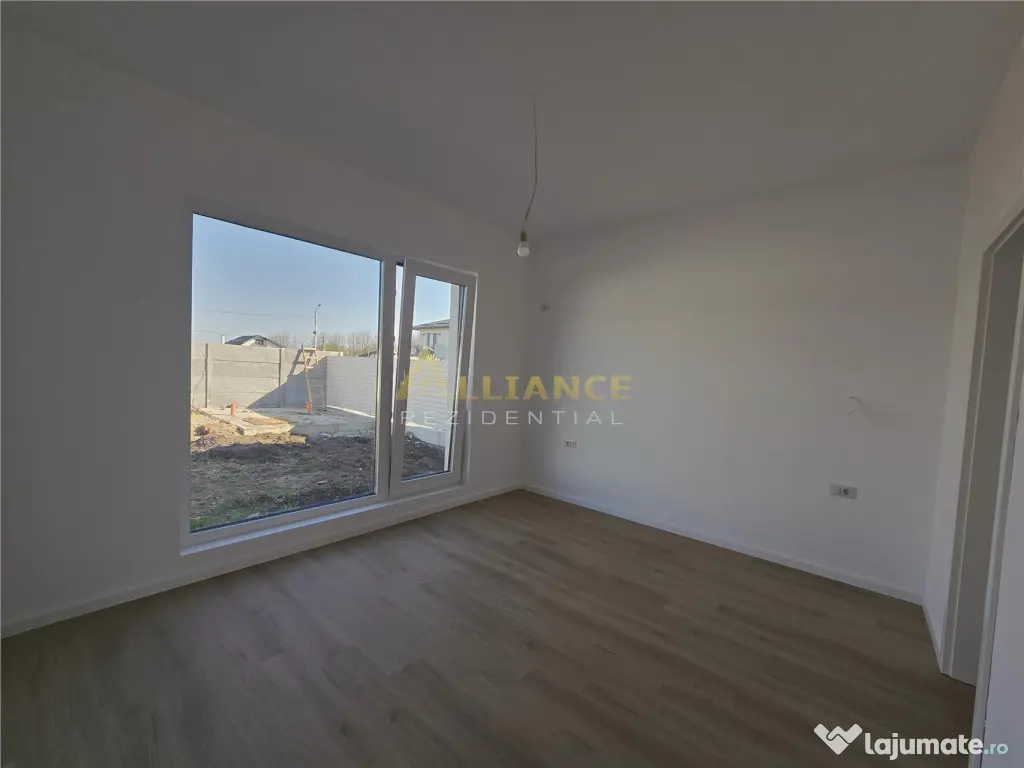 Casa parter- 438mp teren- placa beton- beci- pod 