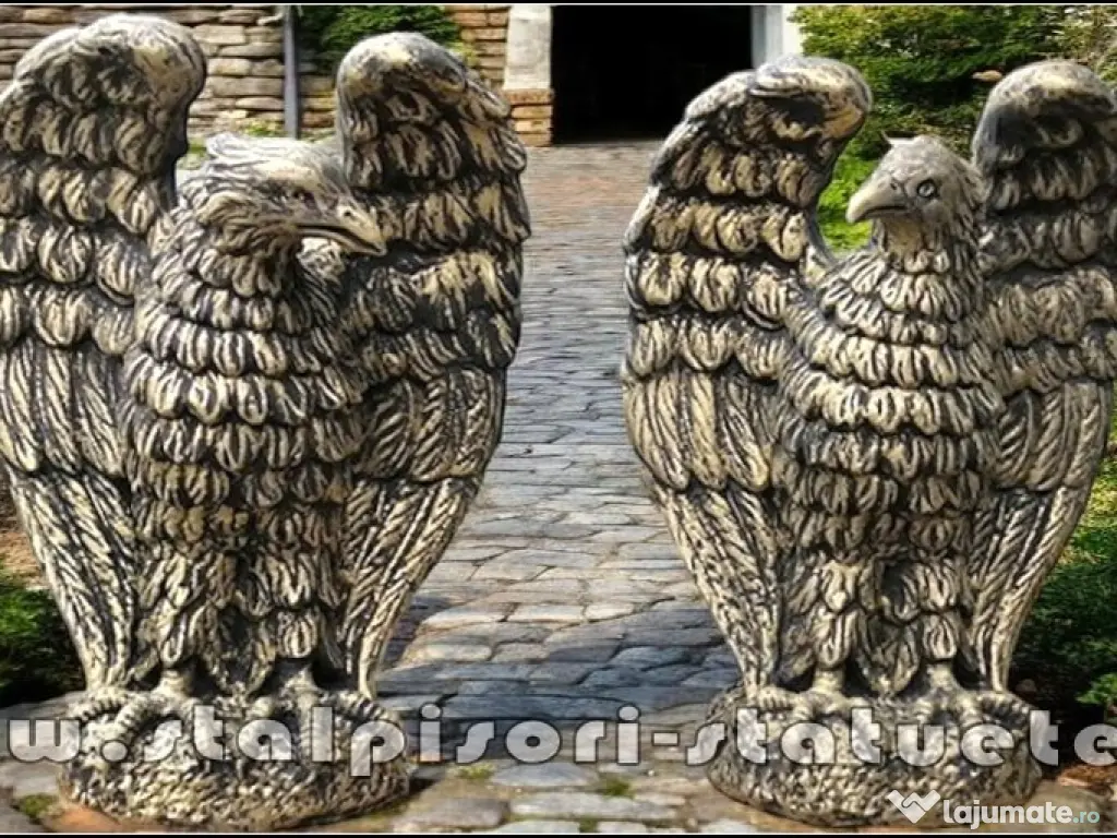 Statuetă vultur, acvilă, șoim, uliu, din beton, model S13.