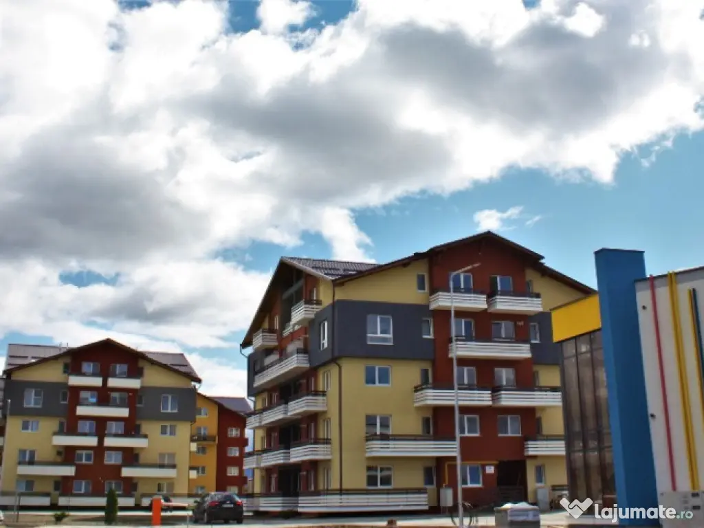 Apartament 2 camere decomandate in SUBCETATE 