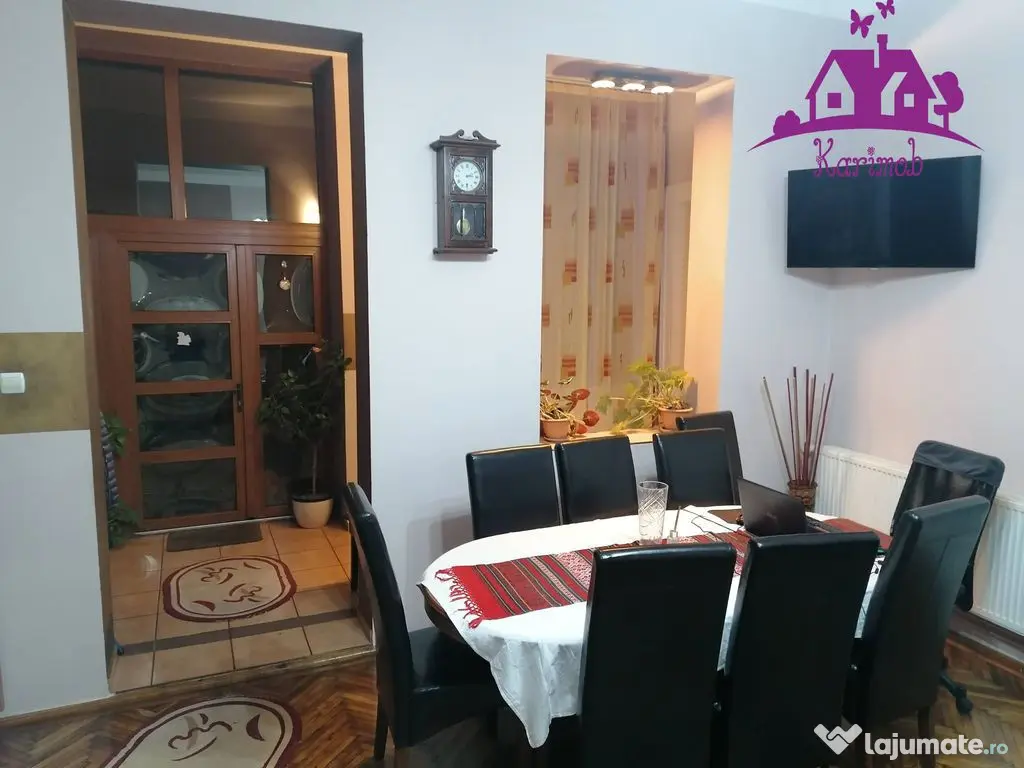 Casa si curte zona centrala 