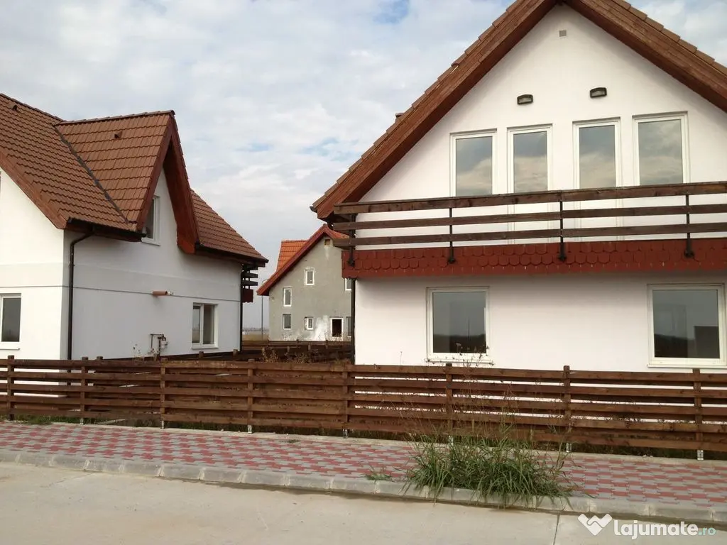 Loturi de teren pentru constructii de case in Paradise Valey