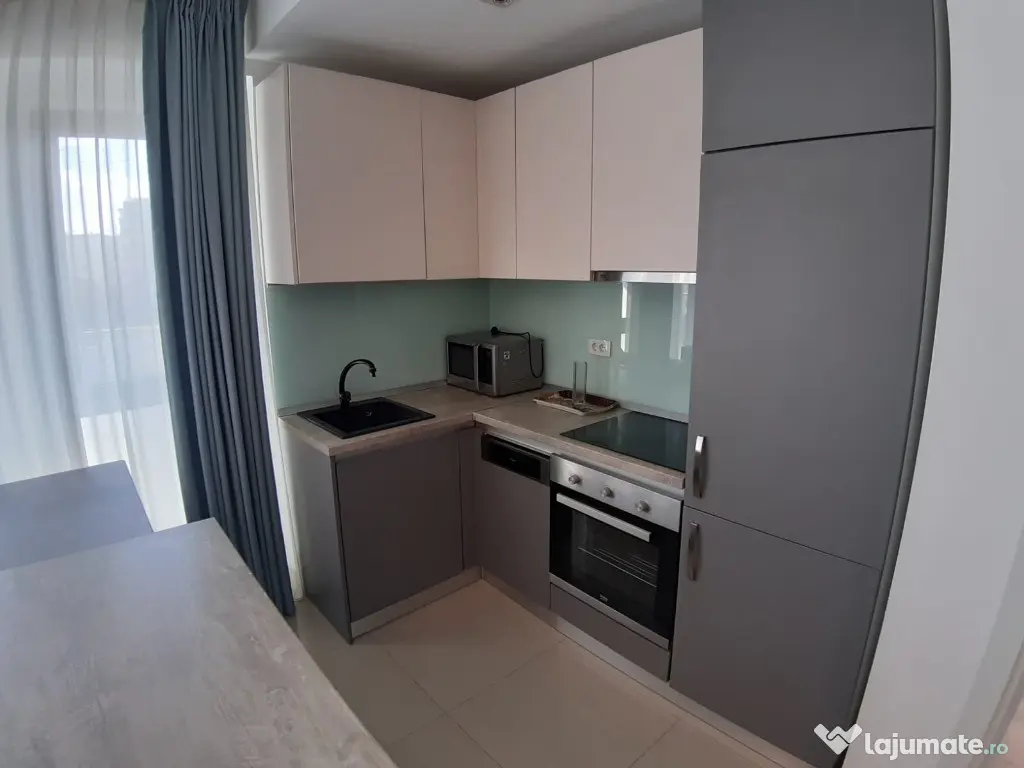 Dristor,Ap.3 cam,cu loc de parcare subteran! 