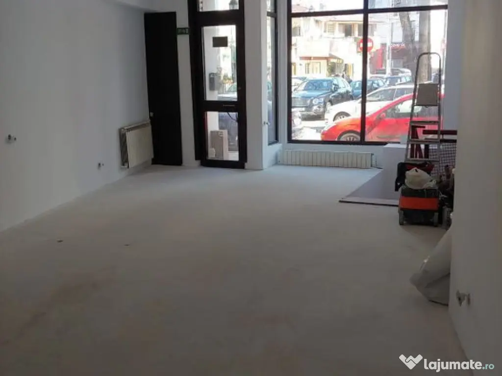 Zona Piata Romana S+P+1+M stradal comercial ,birouri ,inv... 