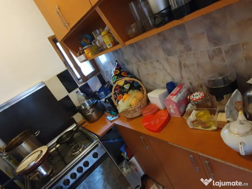 MARASESTI-Cioceanu - cladire P+M pretabil locuinta sau spati 