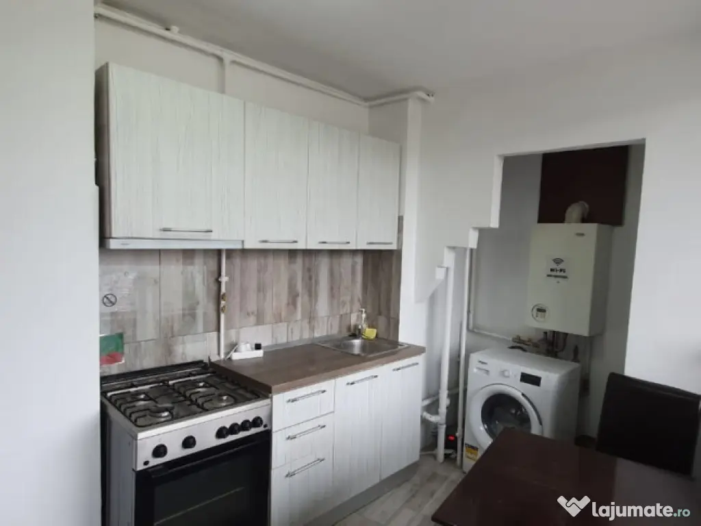 ULTRACENTRAL 2 camere renovat mobilat utilat la 93000 euro 