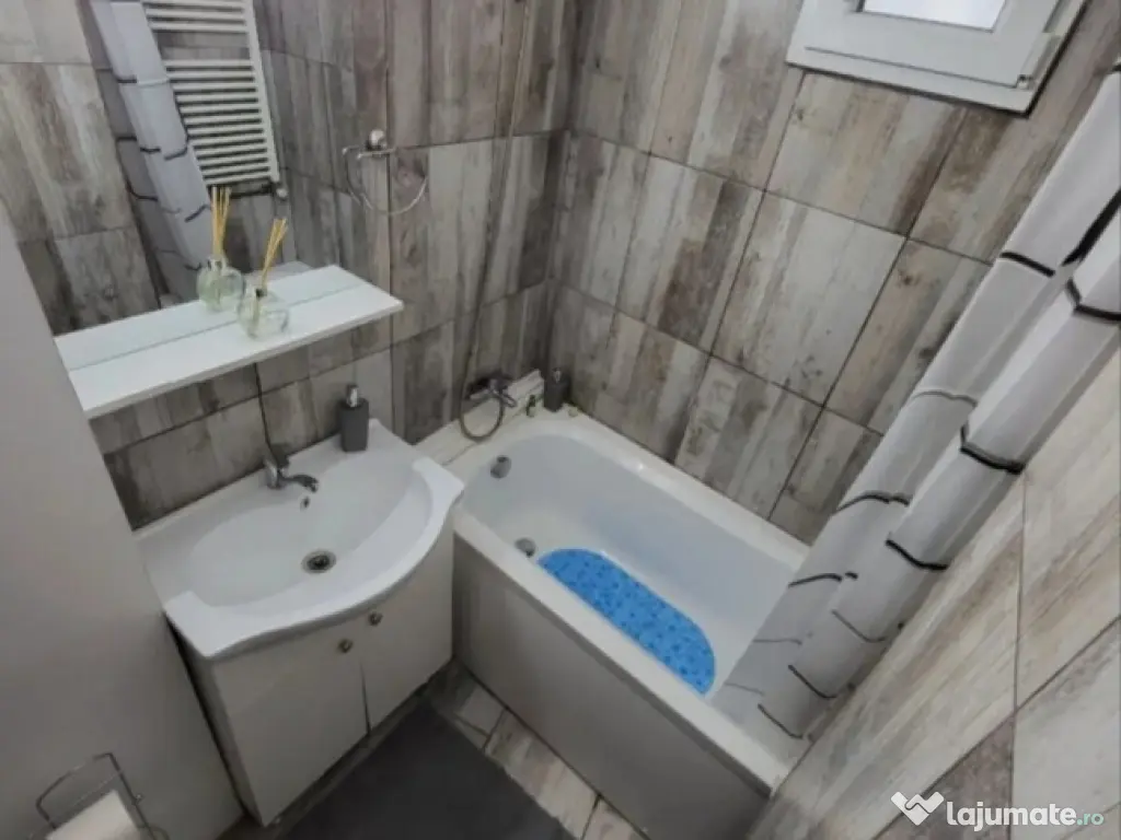 ULTRACENTRAL 2 camere renovat mobilat utilat la 93000 euro 