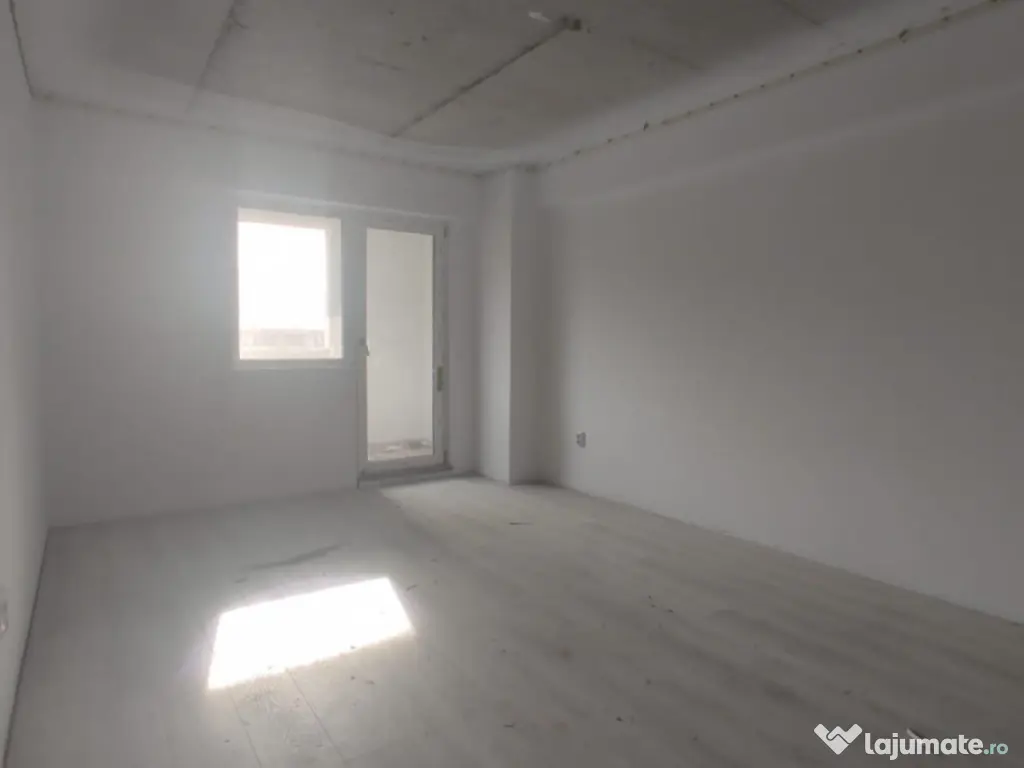 APARTAMENT 3 CAMERE, DECOMANDAT, BLOC NOU, COMISION 0 