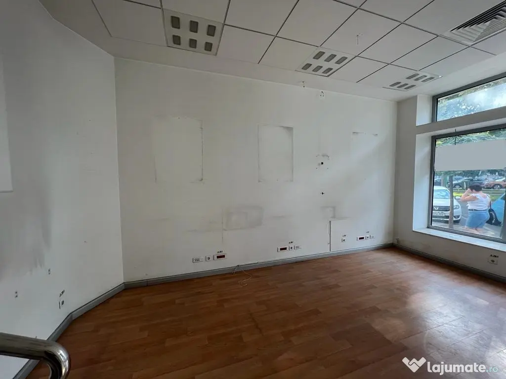 Inchiriez spatiu comercial zona Ultracentrala - ID:RH-32999