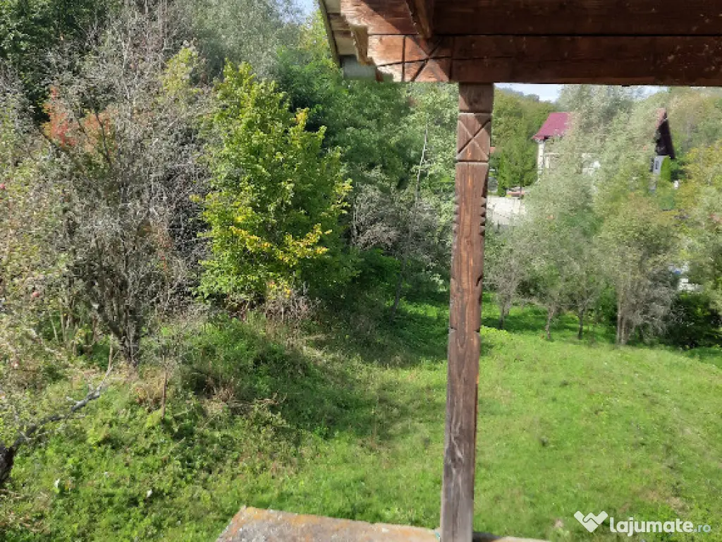 Conac situat in Breaza cu 2340 mp teren