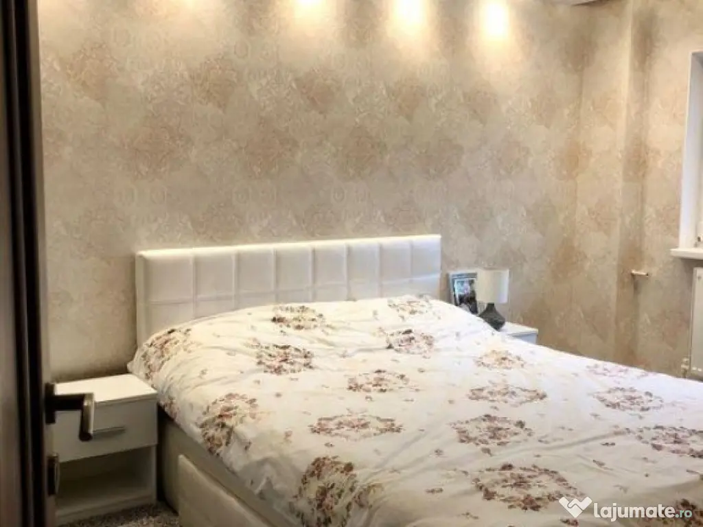 Inchiriere apartament 3 camere decomandat