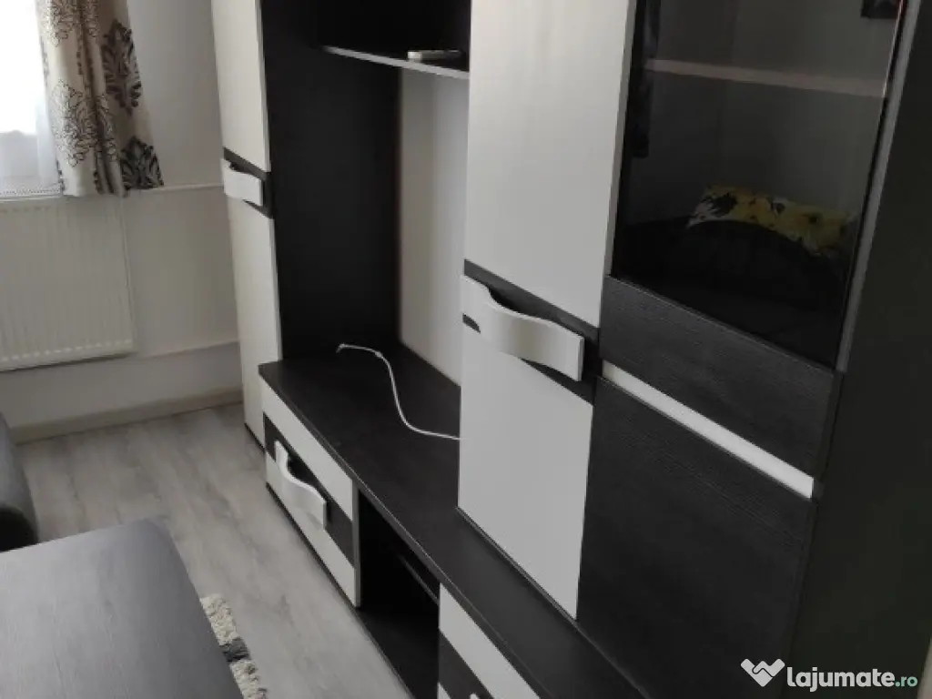 1 camera in zona Soarelui