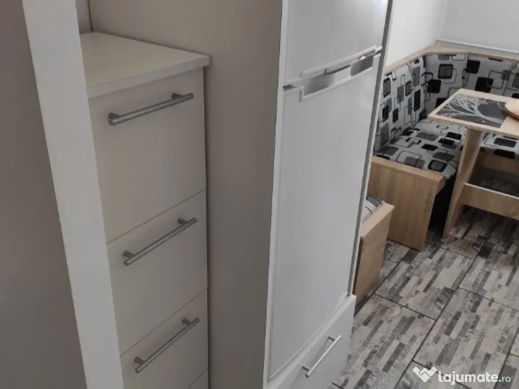 1 camera in zona Soarelui