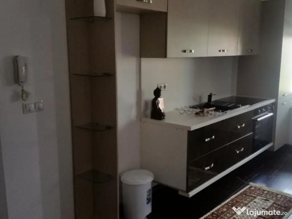 1 camera zona Iulius Mall / Lipovei