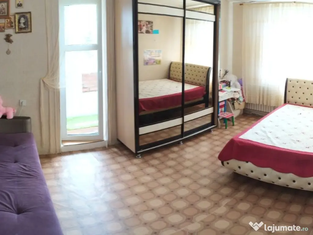 1 camera in zona Take Ionescu