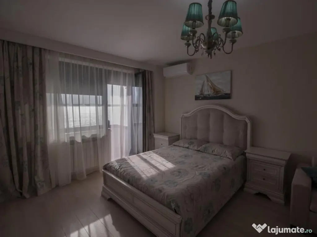 APARTAMENT 3 CAMERE MAMAIA CU VEDERE LA LAC 