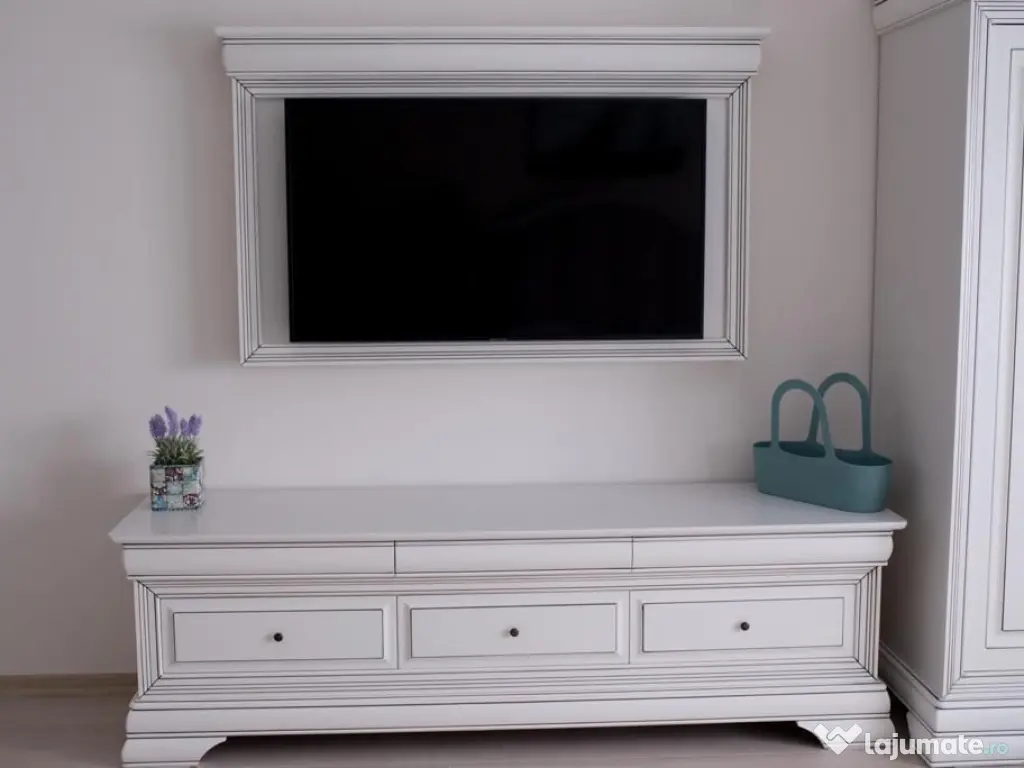 APARTAMENT 3 CAMERE MAMAIA CU VEDERE LA LAC 