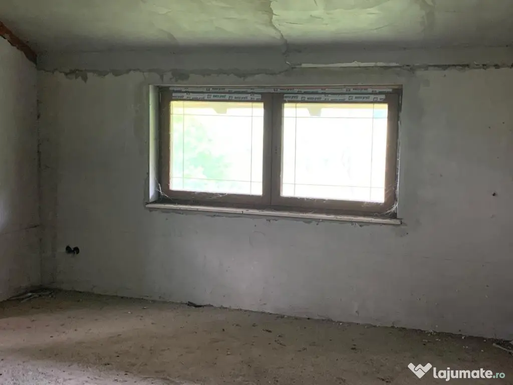 Vila 1+1 zona Berbești 