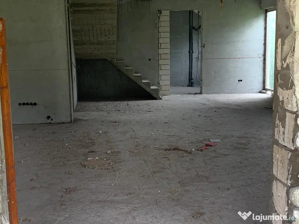 Vila 1+1 zona Berbești 