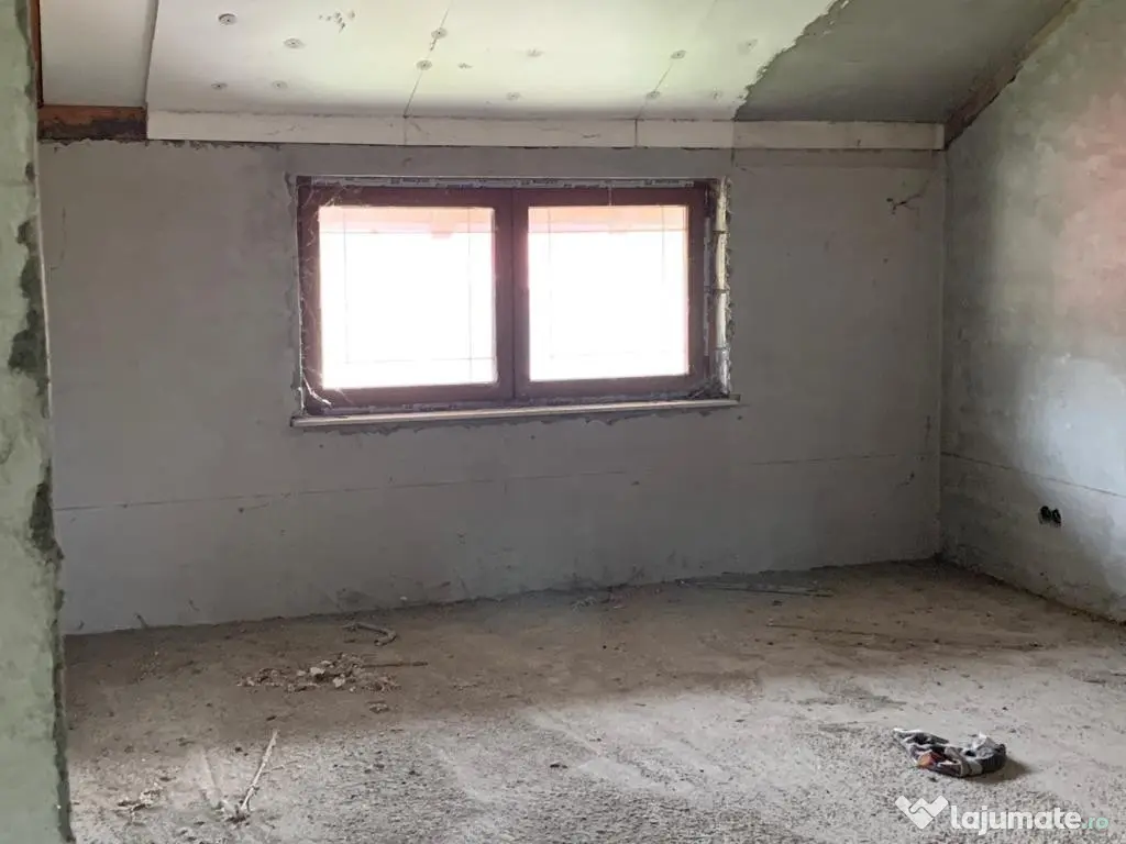 Vila 1+1 zona Berbești 