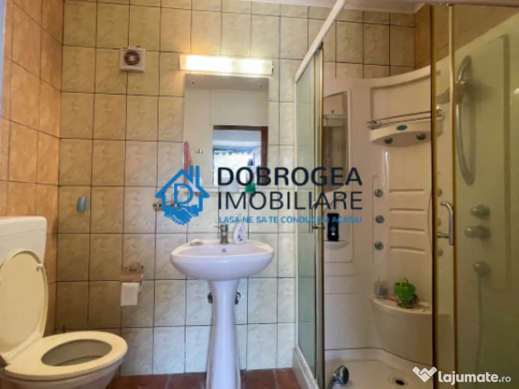 Sat Parches, 2 case individuale, teren 4860 mp 