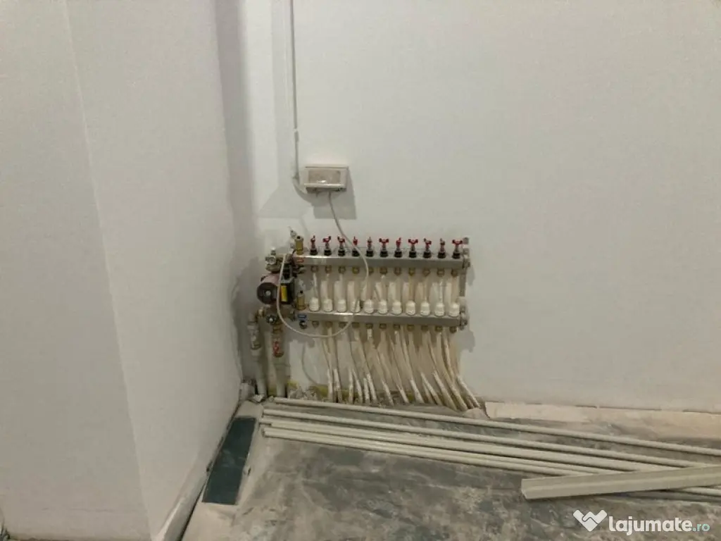 Oferta de vanzare / inchiriere Spatiu comercial 376 mp 