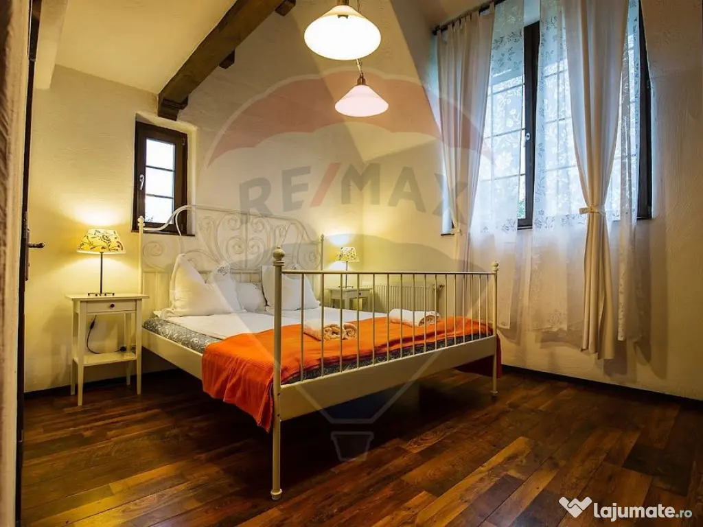 Vanzare pensiunea "Casa Barolo" din Vlaha 