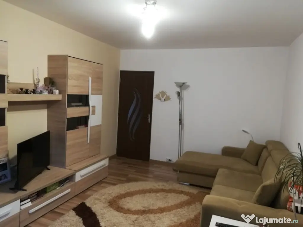 Apartament zona Sagului
