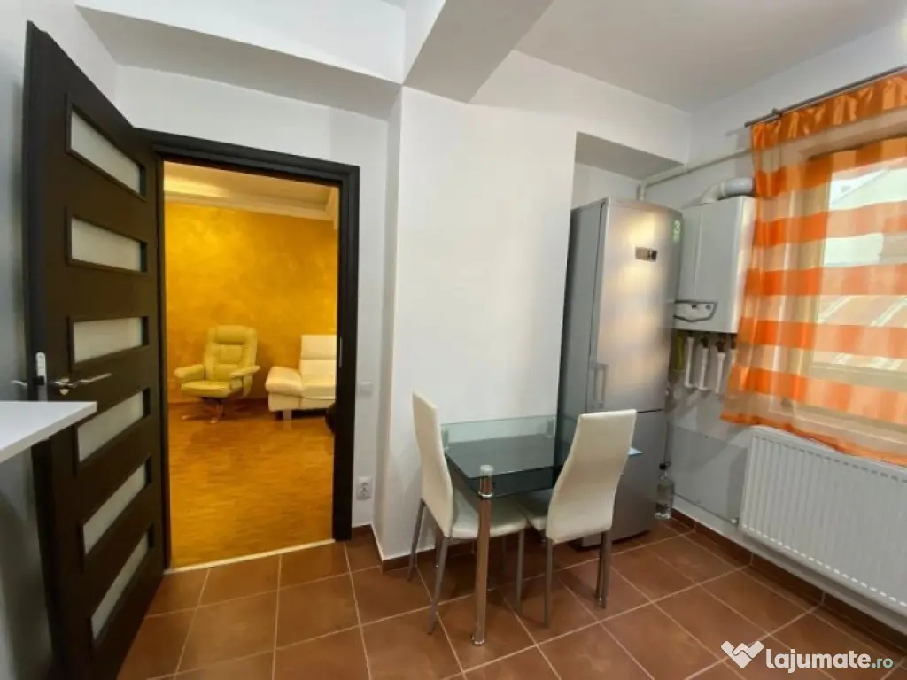 Apartament 3 camere bloc nou, lux, 2 locuri parcare subterană si boxa