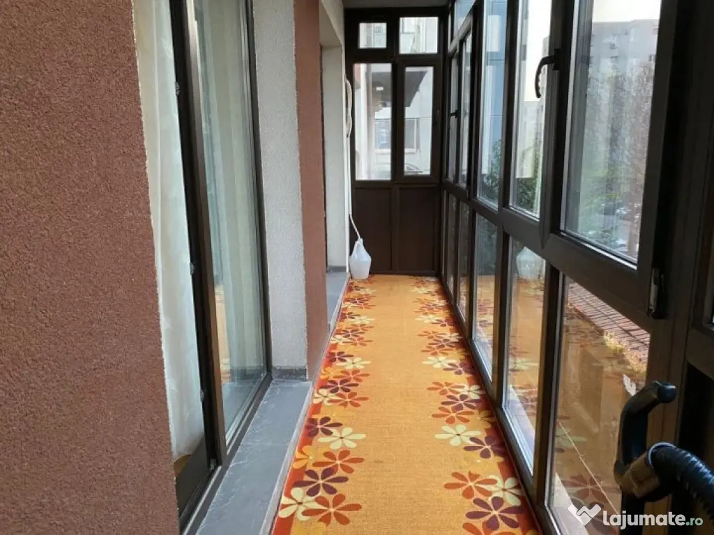 Apartament 3 camere bloc nou, lux, 2 locuri parcare subterană si boxa