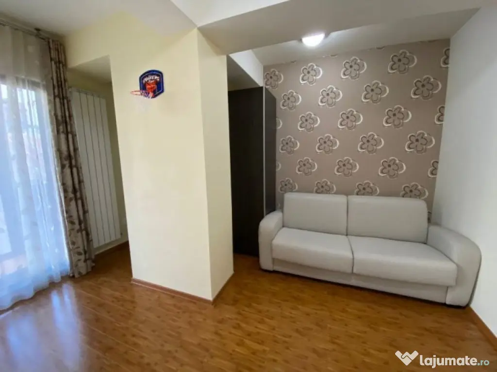 Apartament 3 camere bloc nou, lux, 2 locuri parcare subterană si boxa