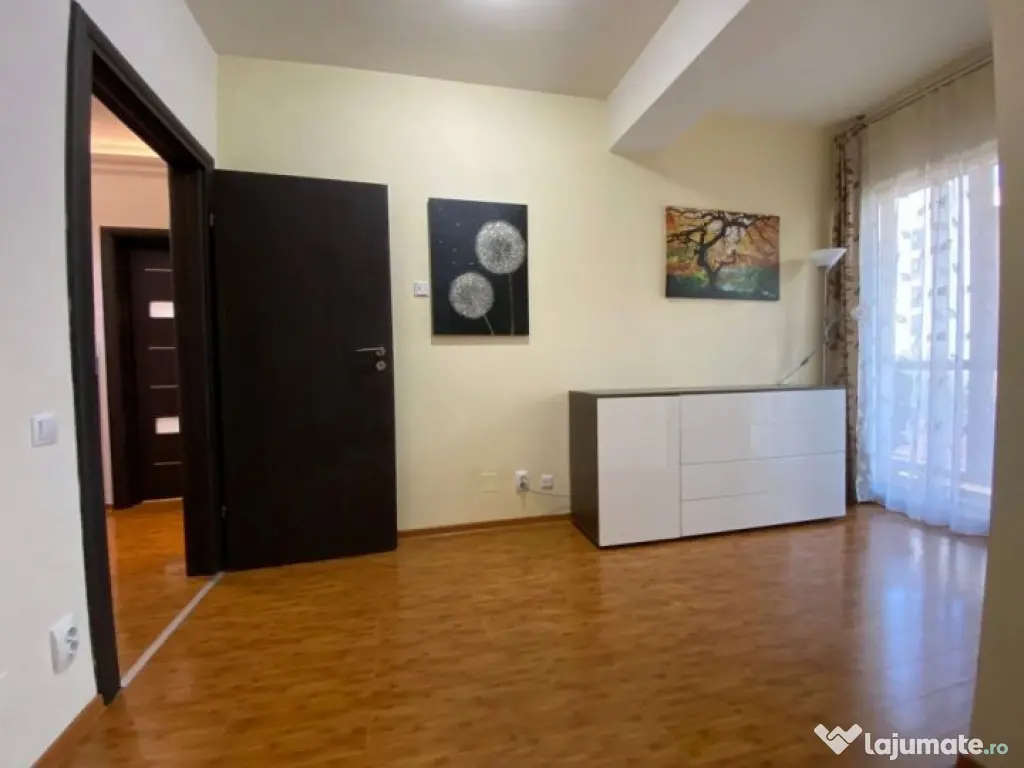 Apartament 3 camere bloc nou, lux, 2 locuri parcare subterană si boxa