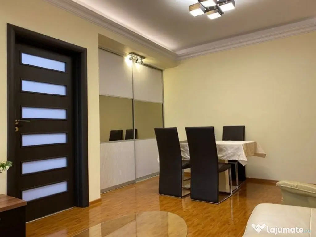 Apartament 3 camere bloc nou, lux, 2 locuri parcare subterană si boxa