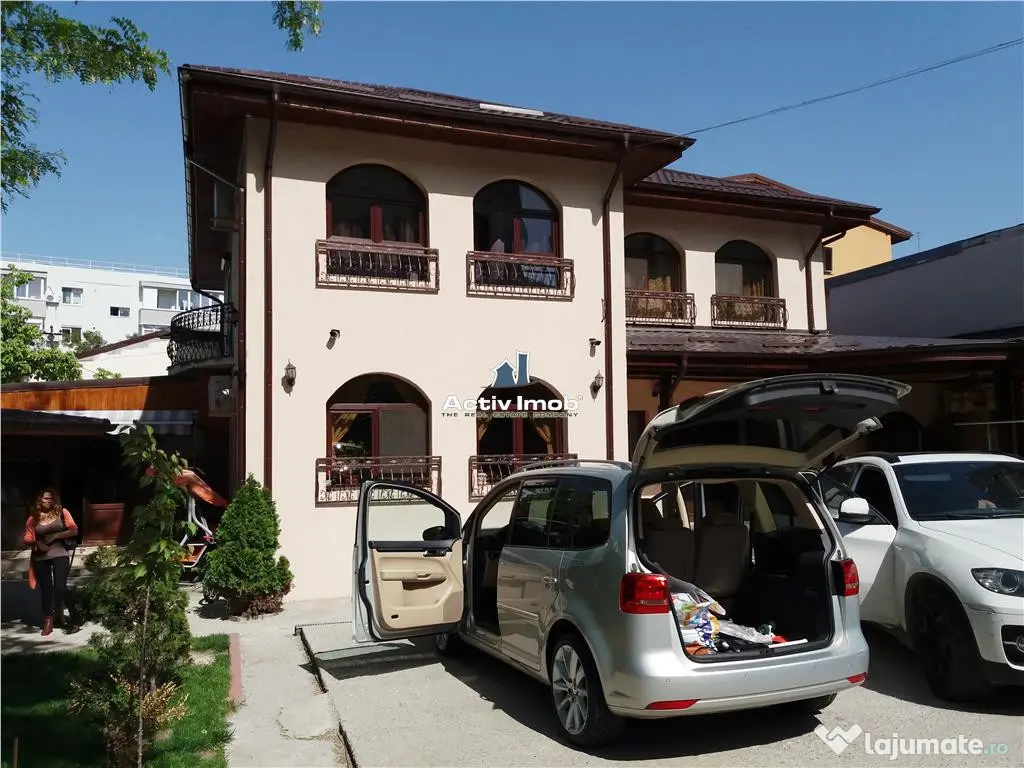 Vila 6 camere Auchan Vitan 