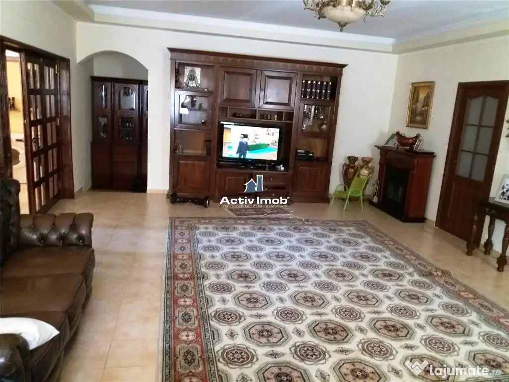 Vila 6 camere Auchan Vitan 