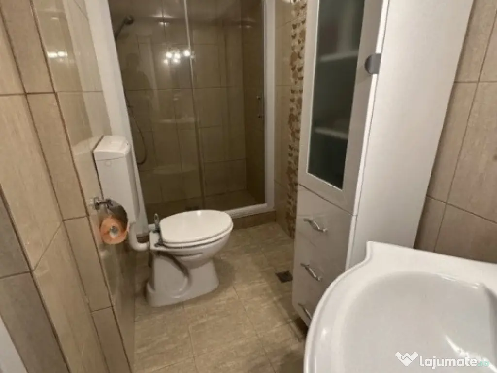 Apartament 3 camere semidecomandate, Central