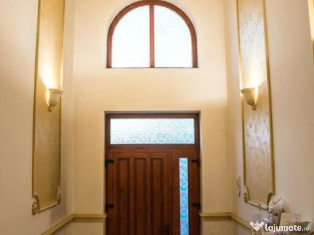 Apartament LUX 6 camere, 200 mp, terasa 25 mp, zona Traian 