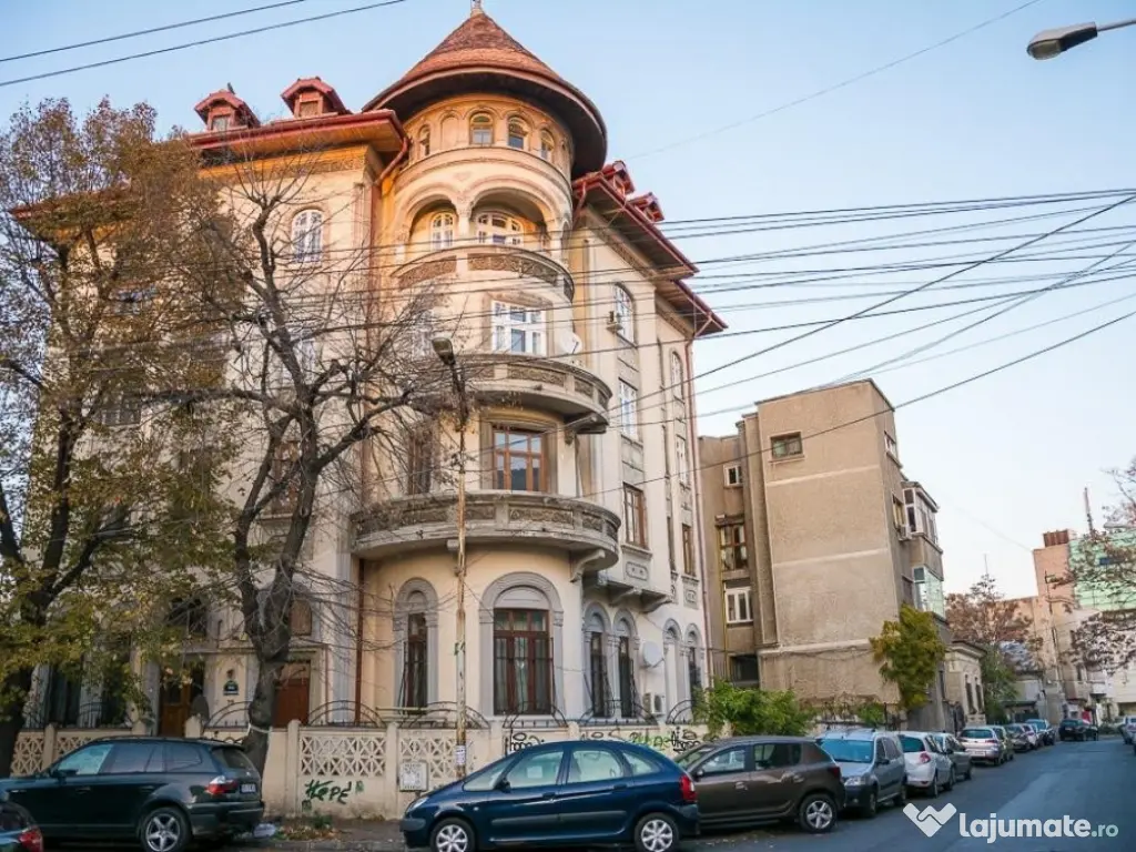 Apartament LUX 6 camere, 200 mp, terasa 25 mp, zona Traian 