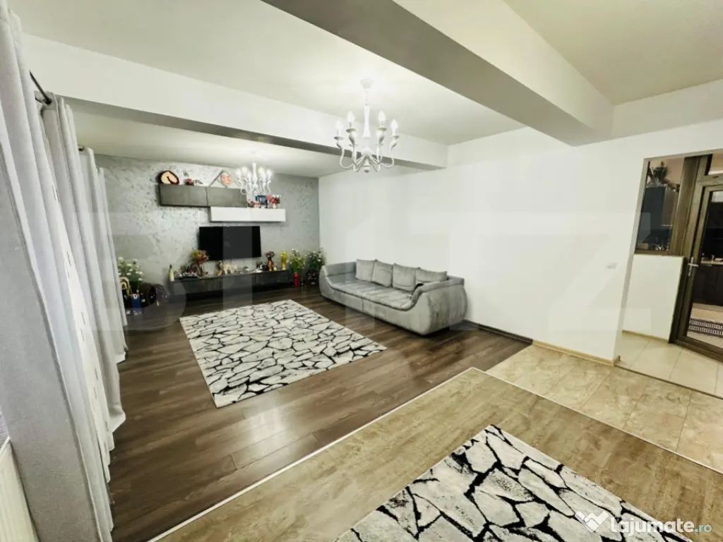 Casa 6 camere centru Miroslava, 240 mp utili, 600 mp de tere