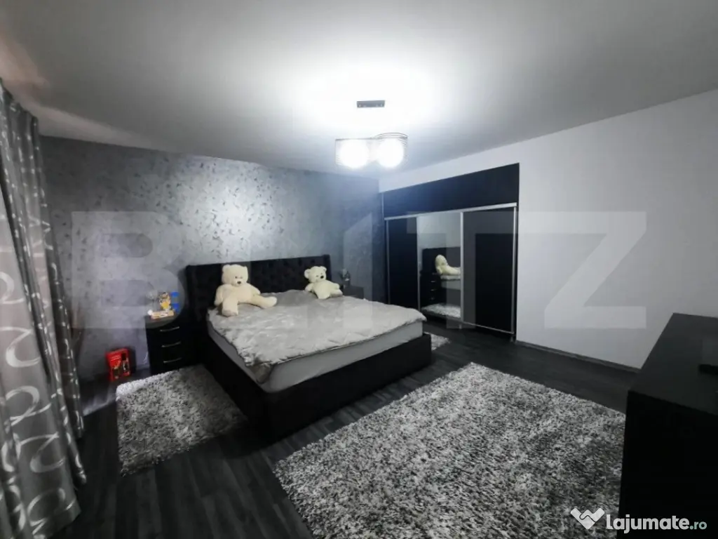 Casa 6 camere centru Miroslava, 240 mp utili, 600 mp de tere