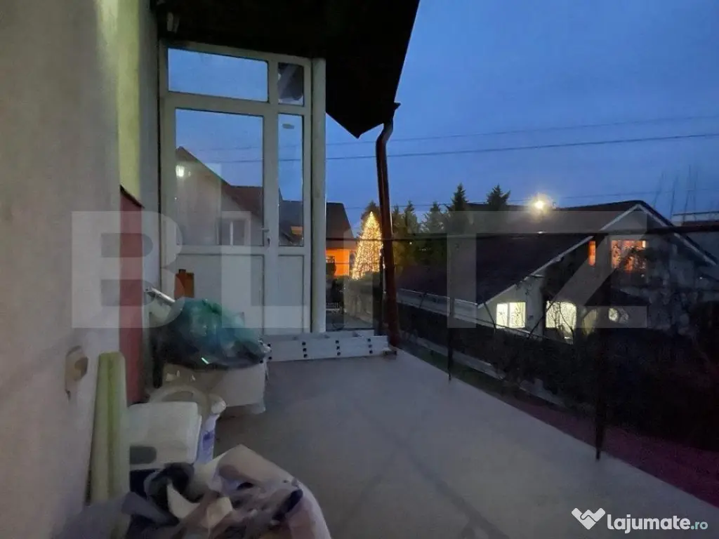 Casa cu 3 camere, 215mp, Santana de Mures