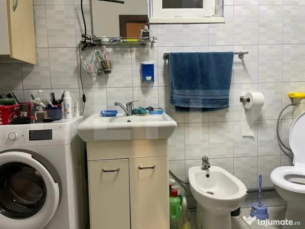 Casa cu 3 camere, 215mp, Santana de Mures