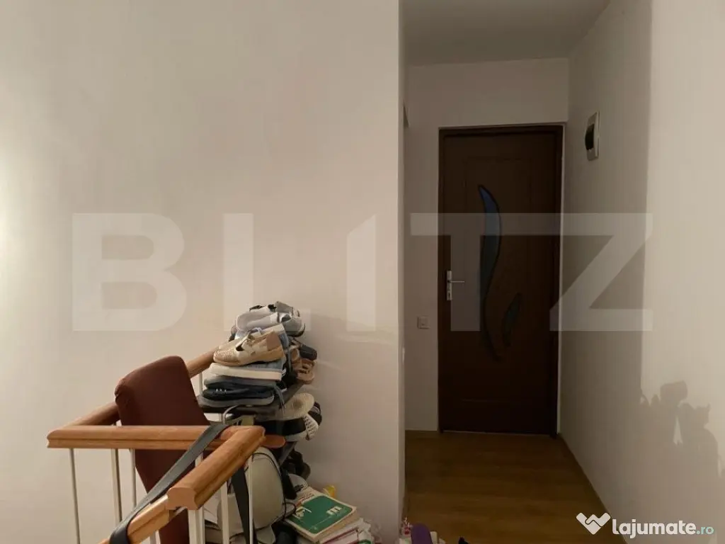 Casa cu 3 camere, 215mp, Santana de Mures