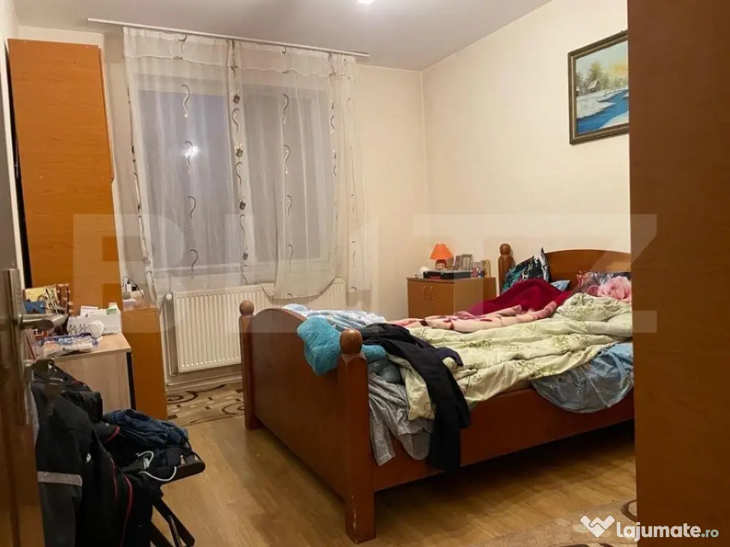 Casa cu 3 camere, 215mp, Santana de Mures