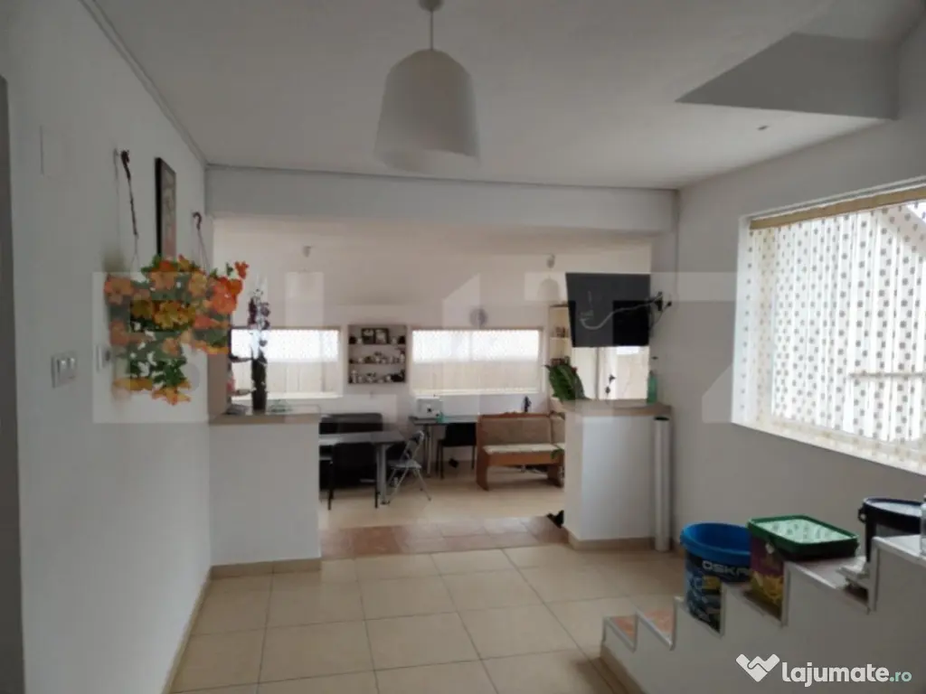 Casă individuală 240 mp, 420 mp teren, Târgoviște