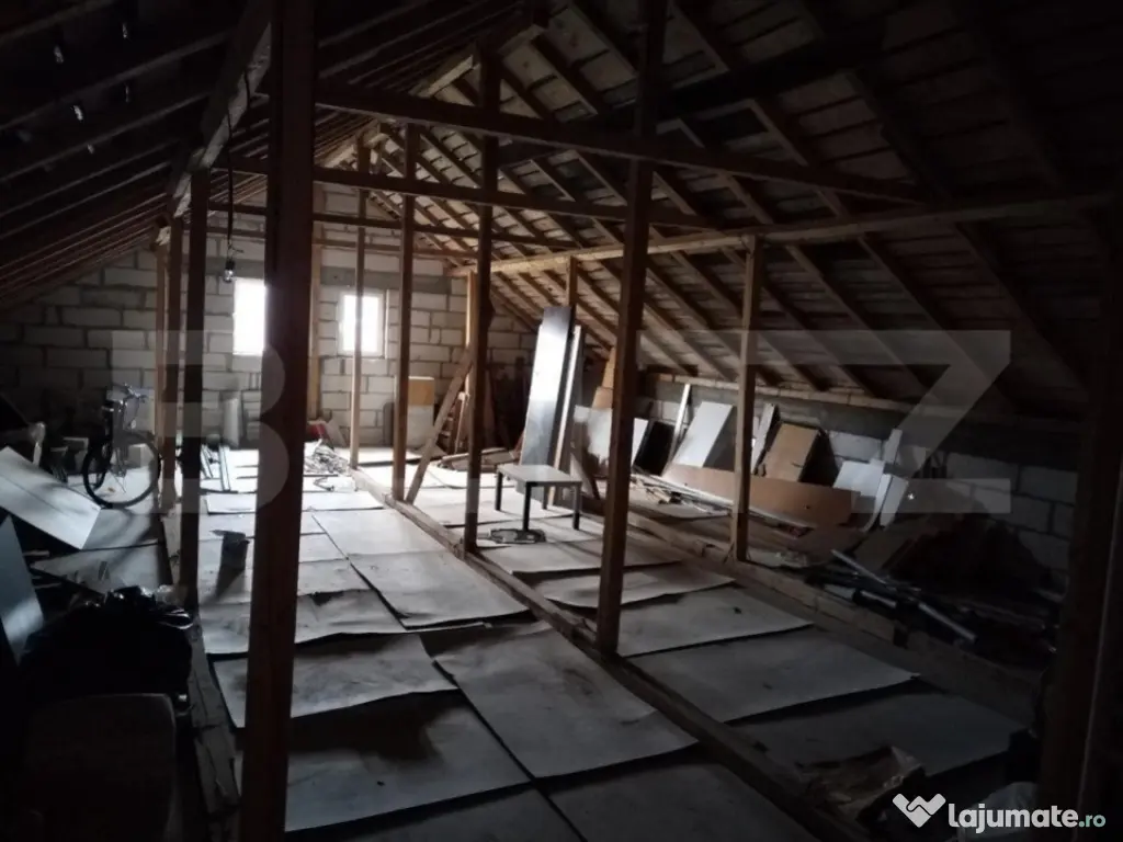 Casă individuală 240 mp, 420 mp teren, Târgoviște