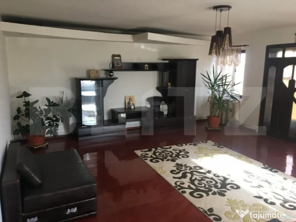 Casă/Vilă individuală deosebită,270mp Târgoviste