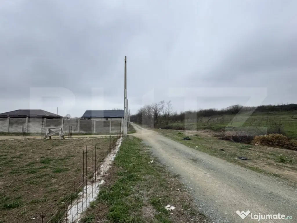 Teren intravilan, 800 mp, Malu Mare zona Scolii