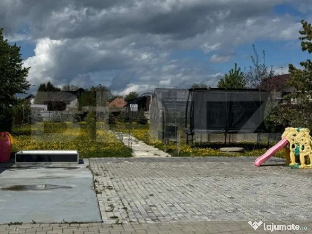 Casa individuala, 8 camere, Radauti