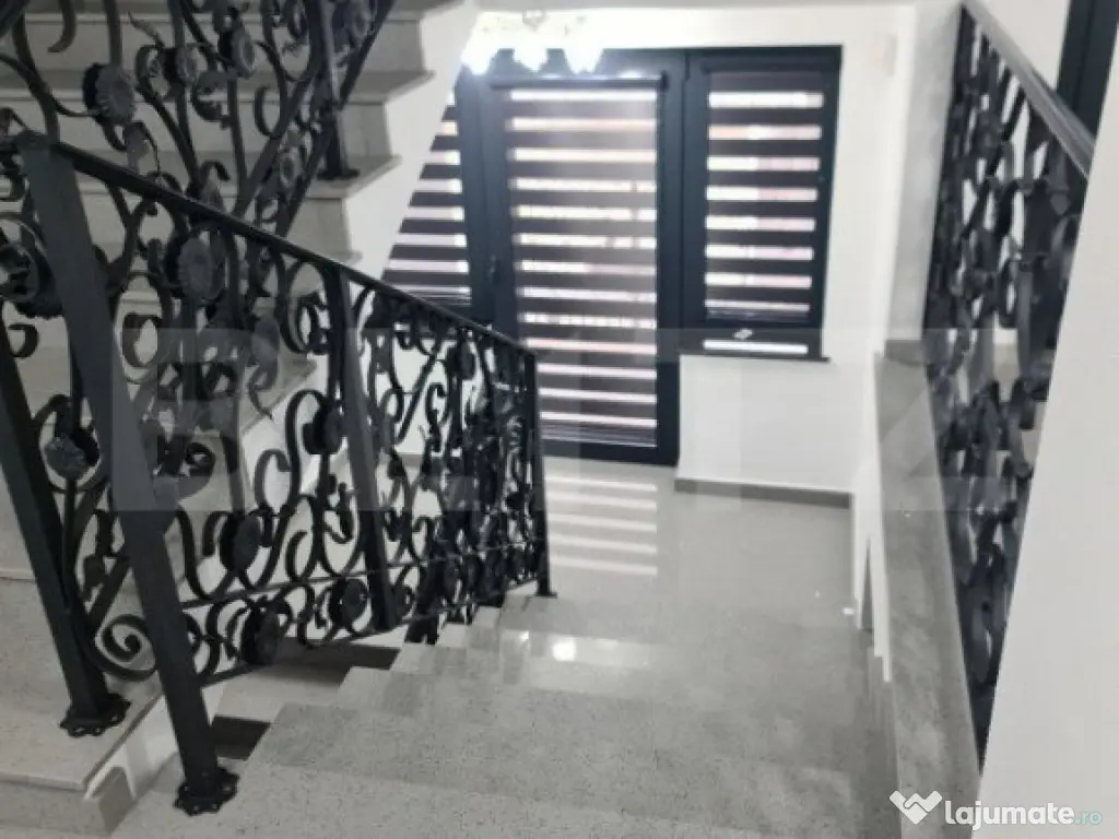 Casa individuala, 8 camere, Radauti