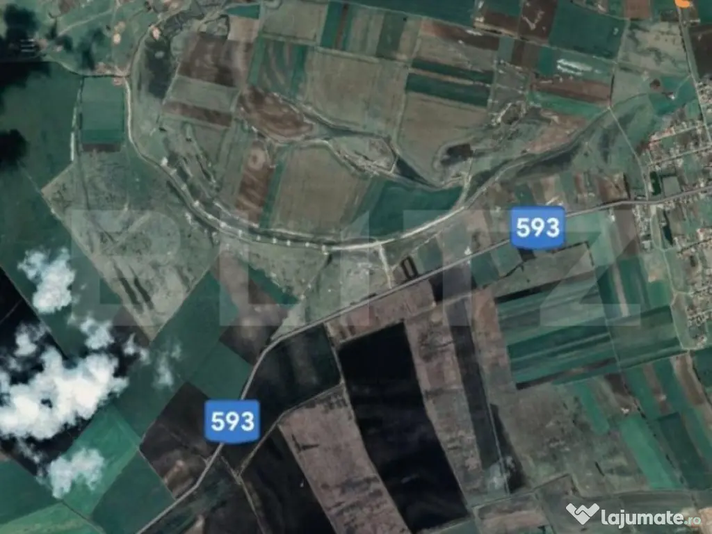 Teren arabil, 25 ha, Giulvaz-Foeni, front stradal 280 ml